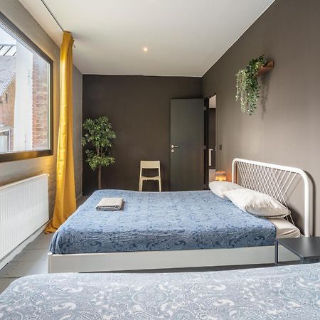 Charming Two-Bedroom River Side Apartment Антверпен Екстериор снимка