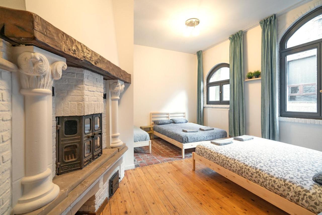 Charming Two-Bedroom River Side Apartment Антверпен Екстериор снимка